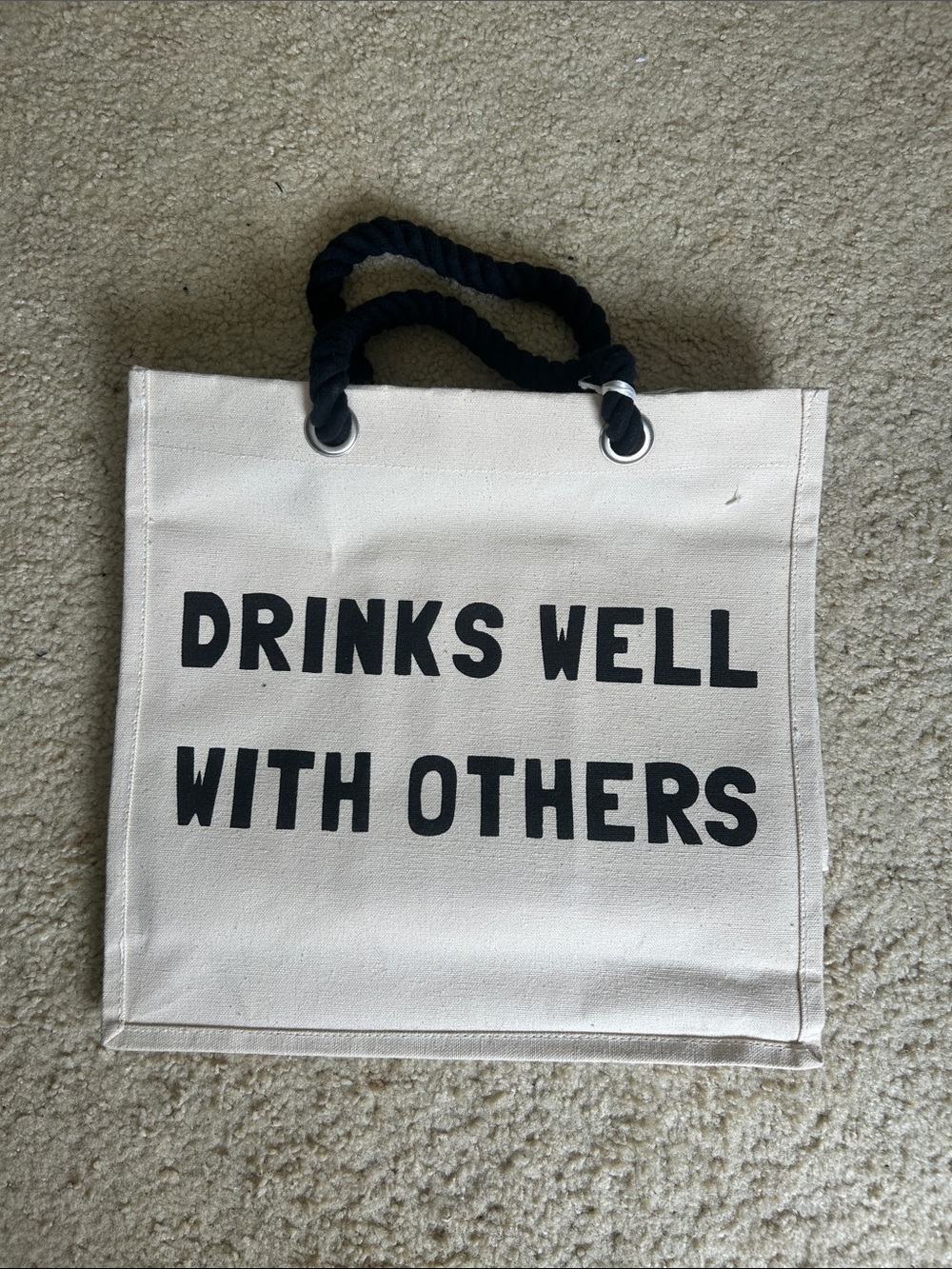 NWT Novogratz 6-Wine Bottle “Drinks well with others” Canvas Tote w/ Rope Braid